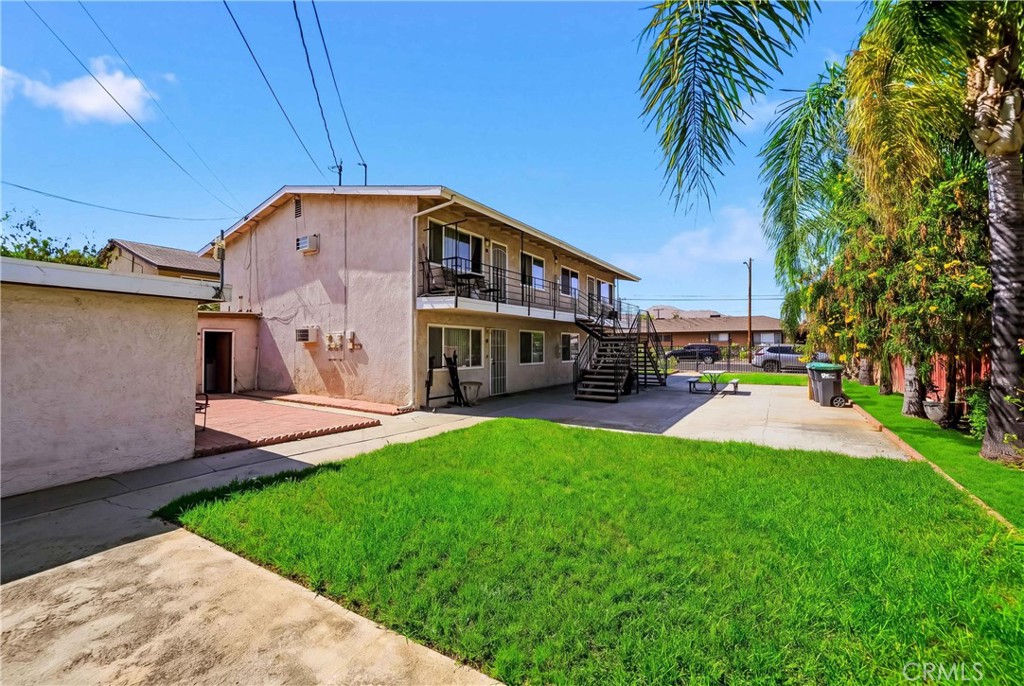 main property photo 7