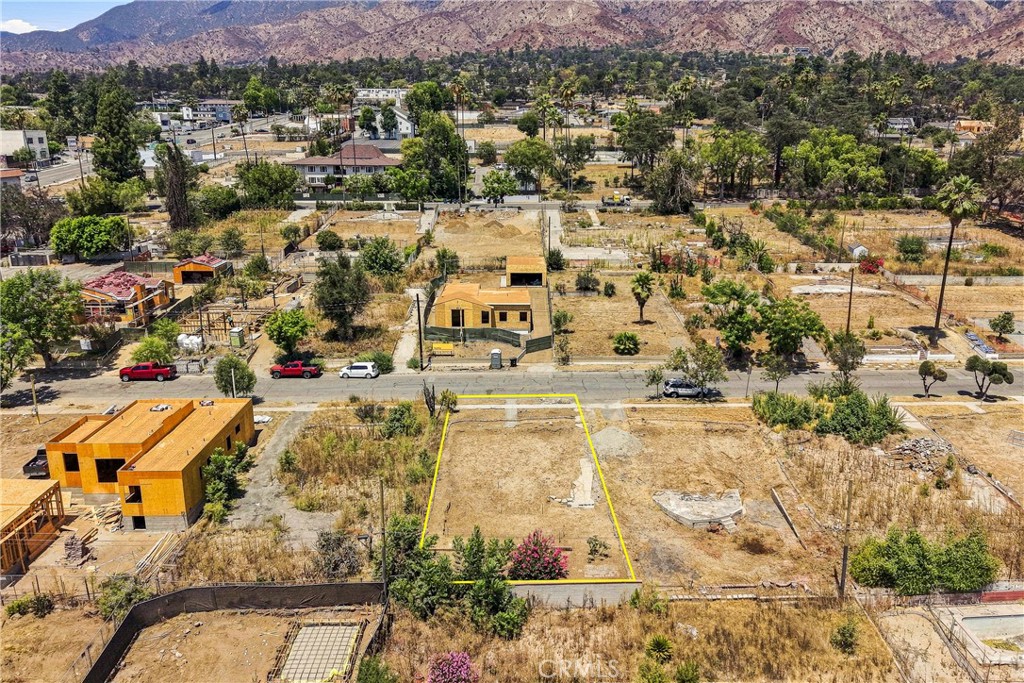 main property photo 13
