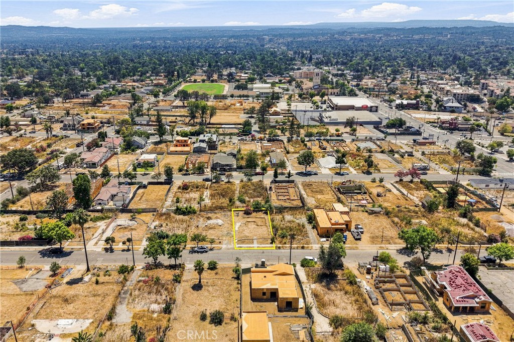 main property photo 16