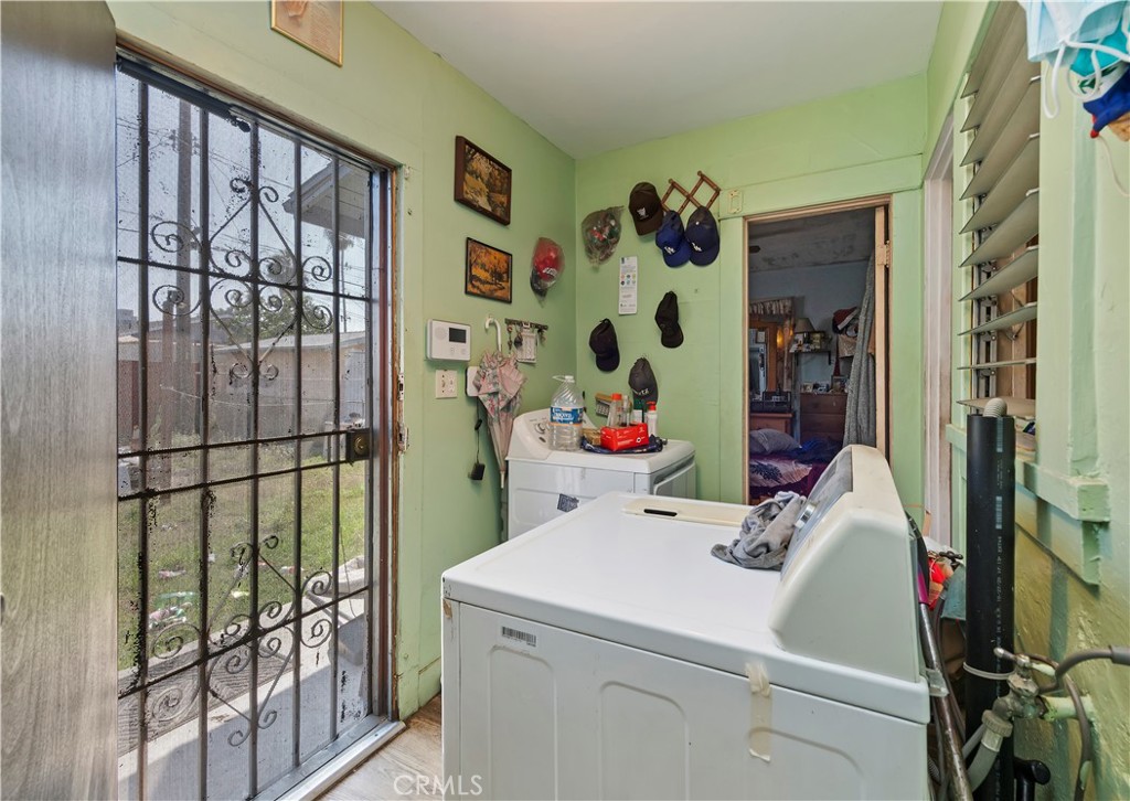 main property photo 8