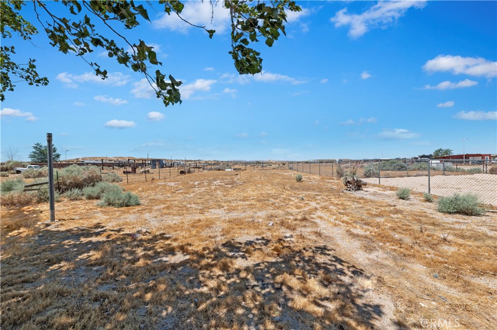 main property photo 26