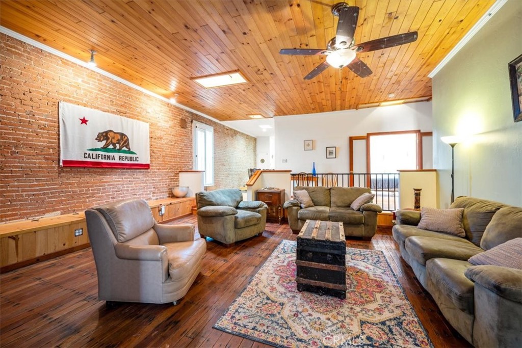 main property photo 41