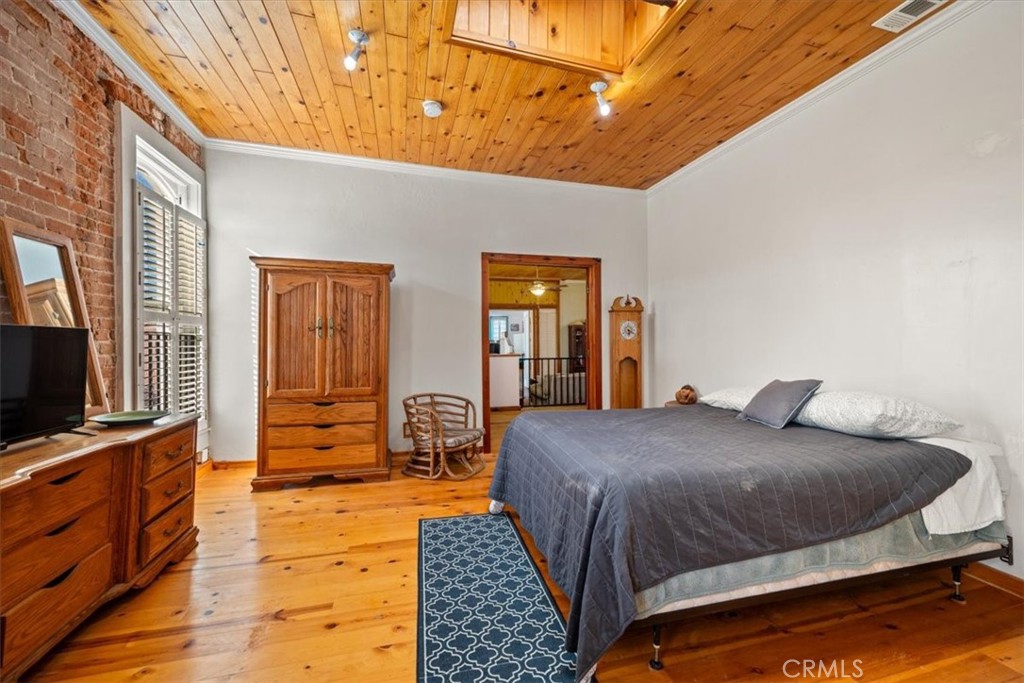 main property photo 50