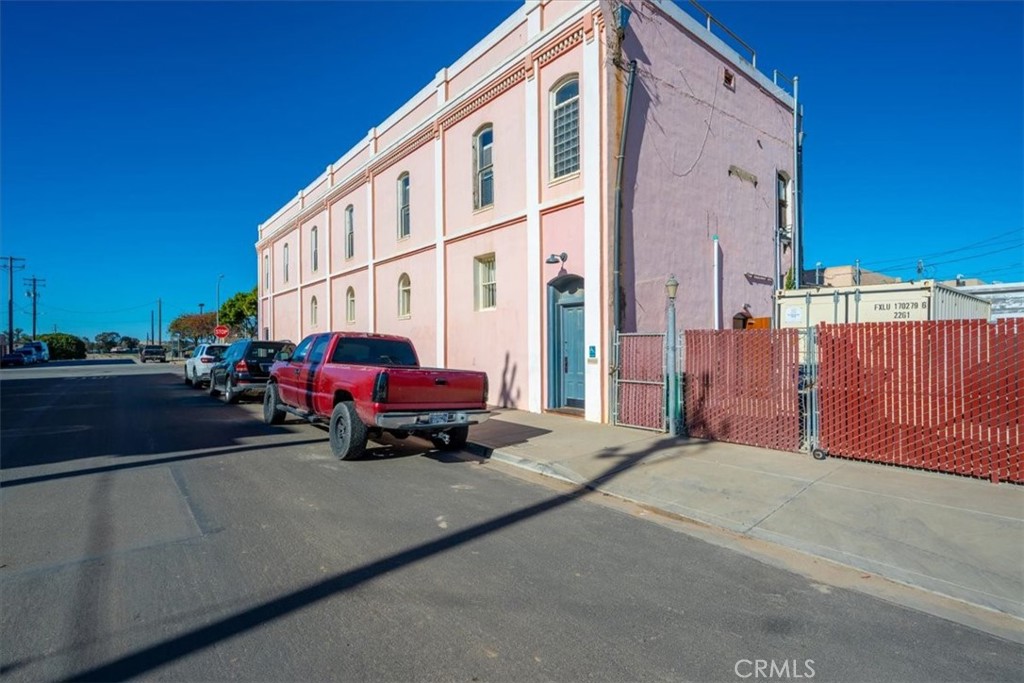 main property photo 9