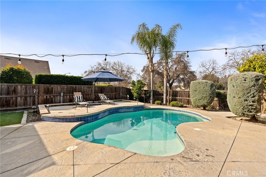 main property photo 45