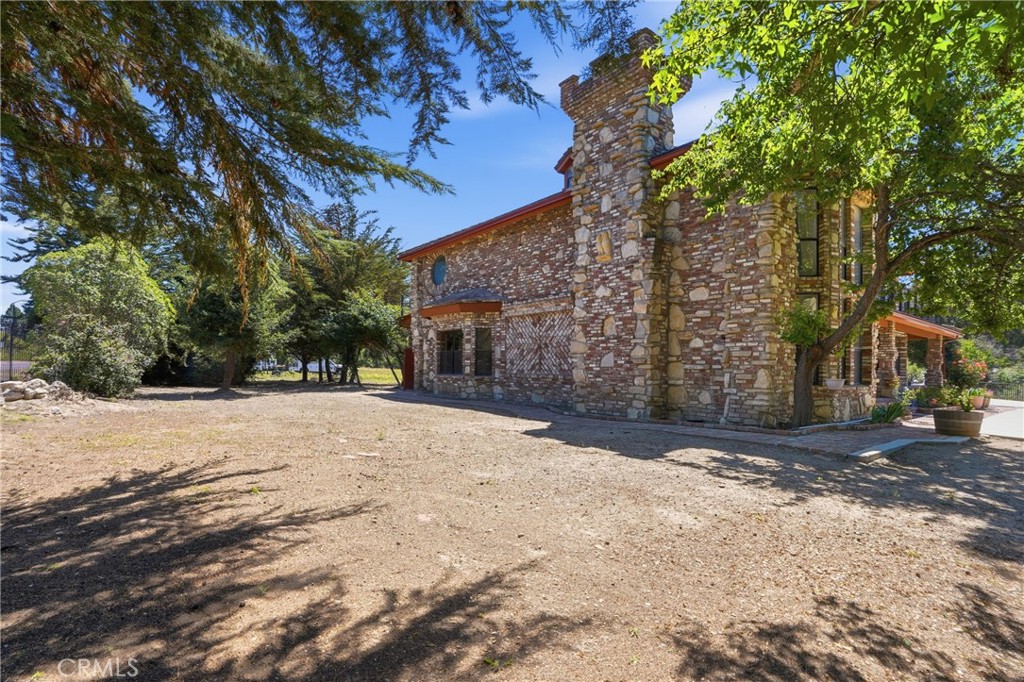 main property photo 34