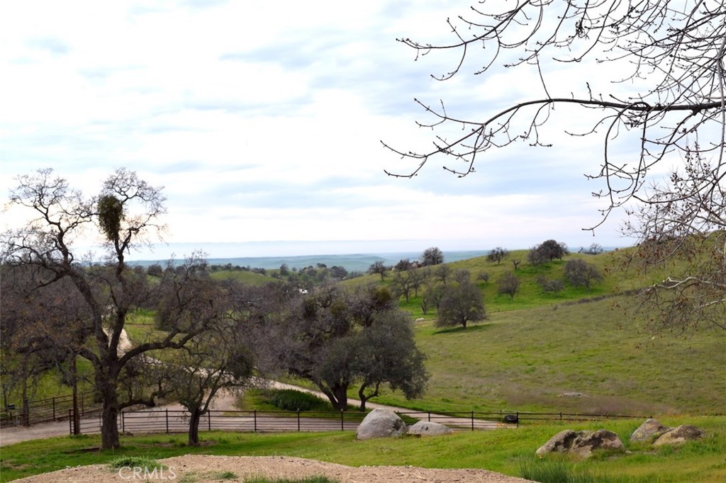 main property photo 11
