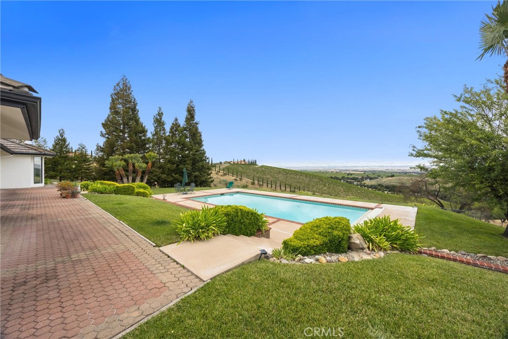 main property photo 53