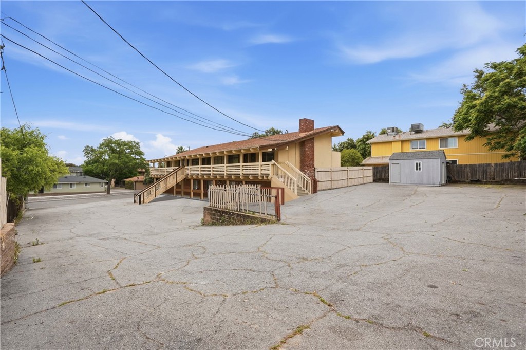 main property photo 4