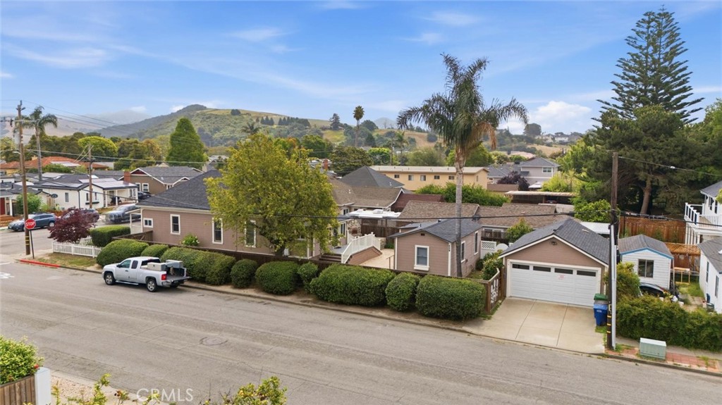 main property photo 23