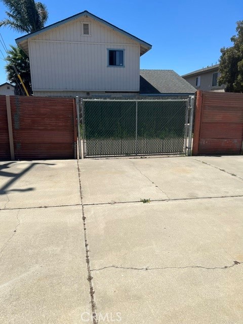 main property photo 24