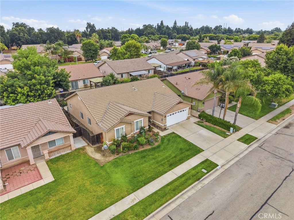 main property photo 5