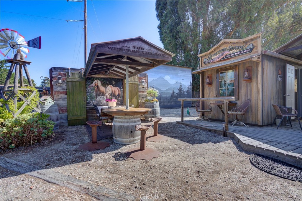 main property photo 41