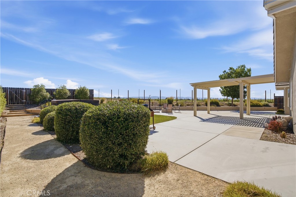 main property photo 13