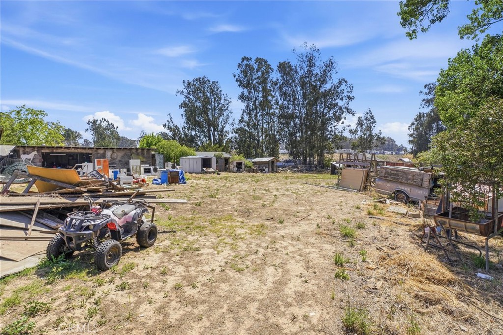 main property photo 30