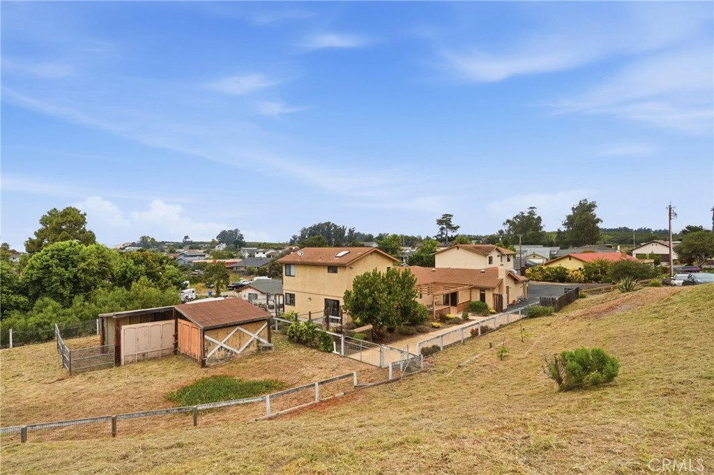 main property photo 40