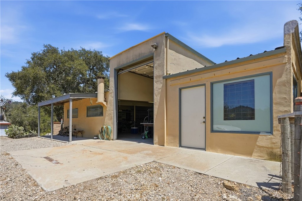 main property photo 41