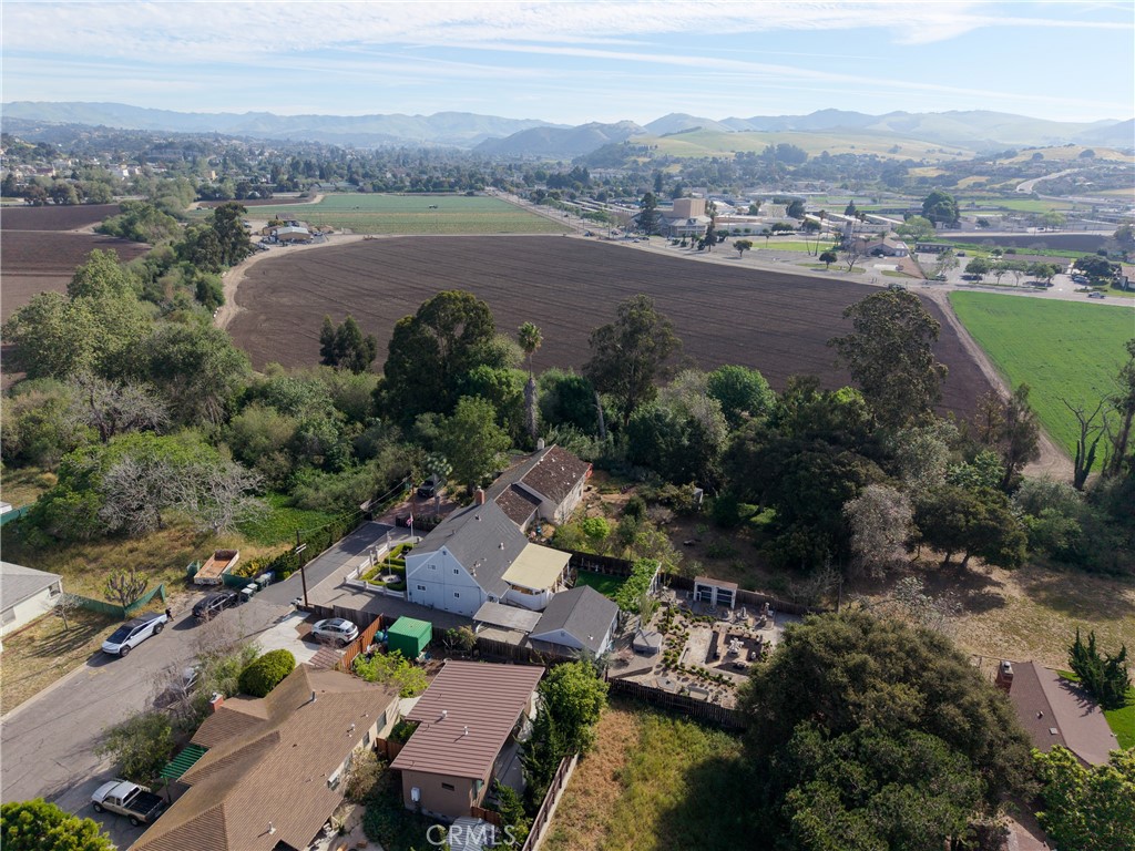 main property photo 50