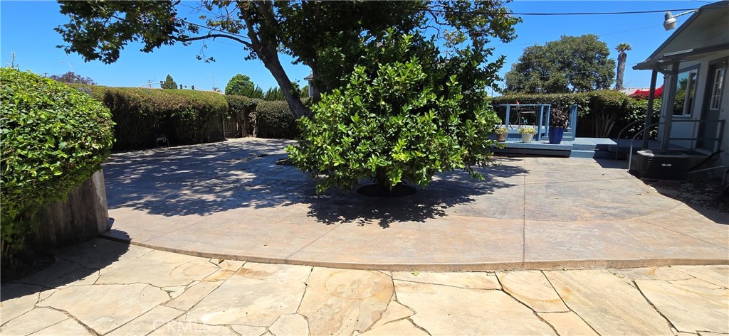 main property photo 36