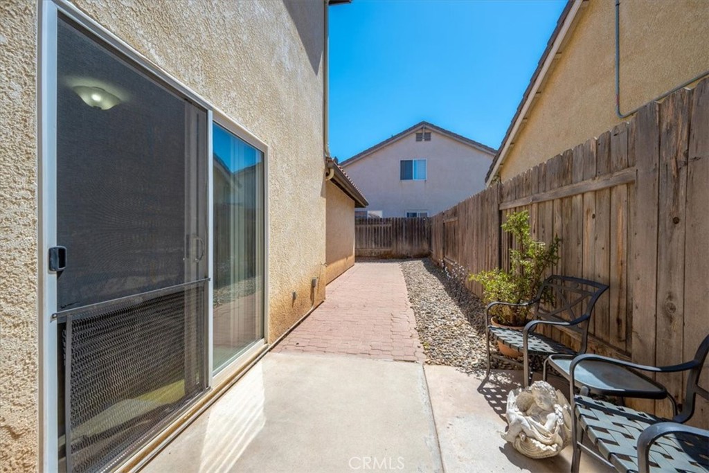 main property photo 30