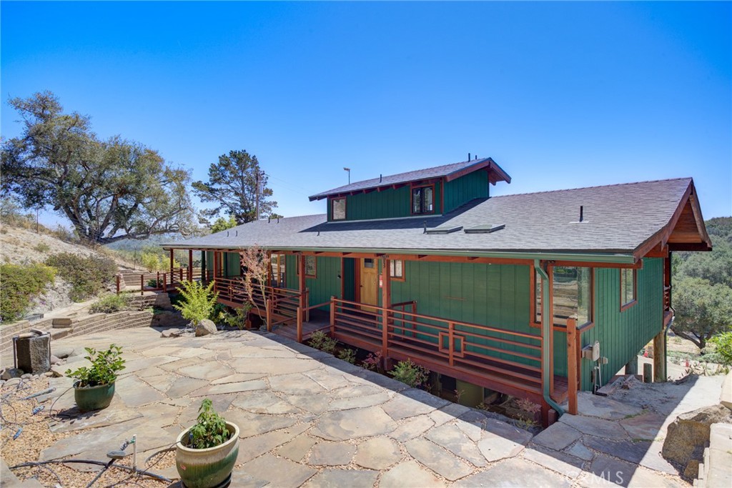 main property photo 5
