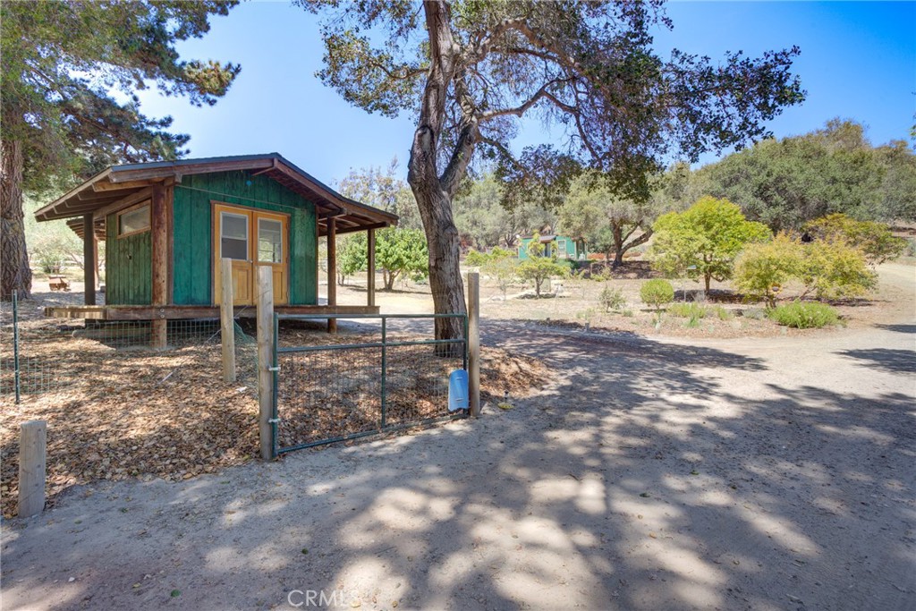 main property photo 8