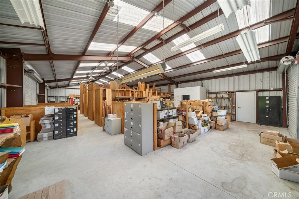main property photo 50