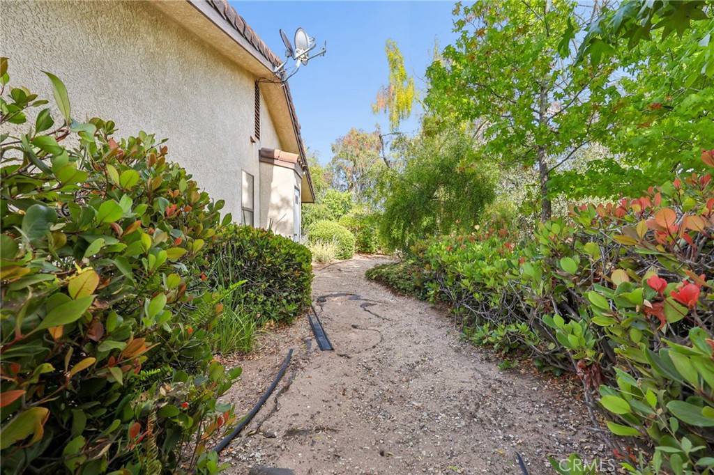 main property photo 41