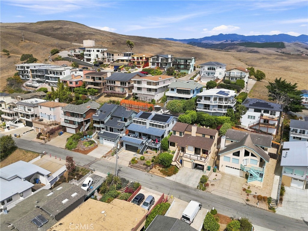 main property photo 10