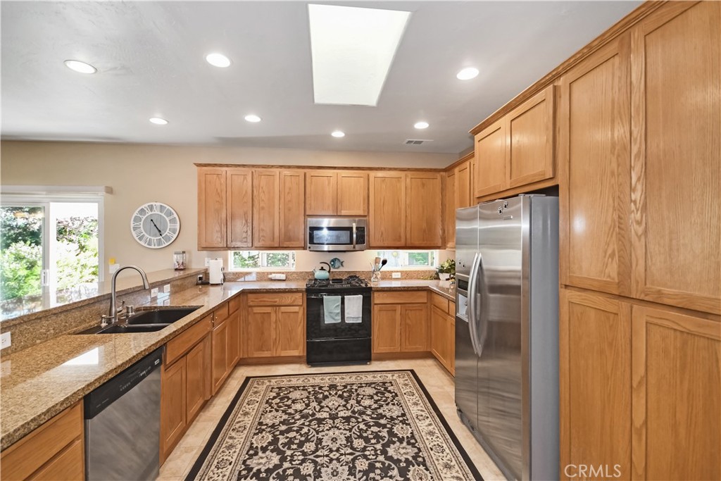 main property photo 15