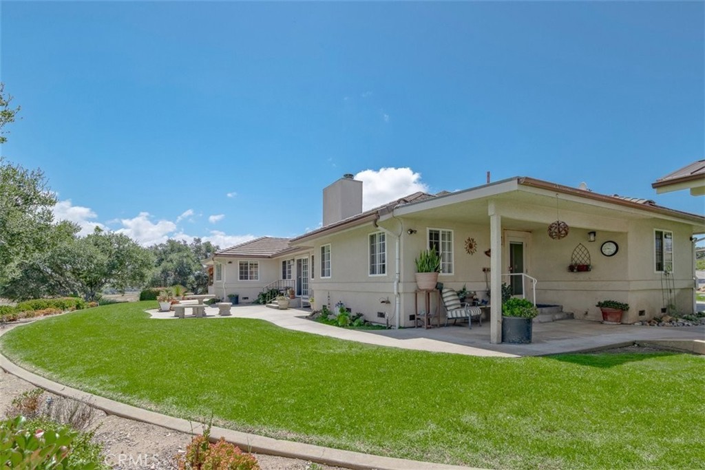 main property photo 10