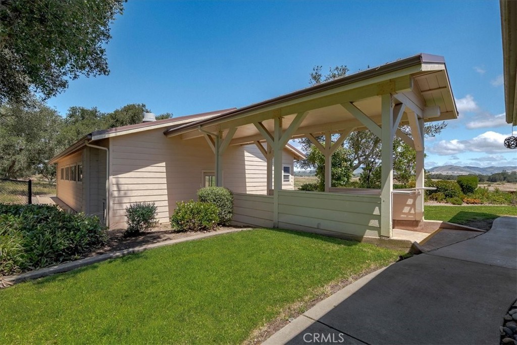 main property photo 12