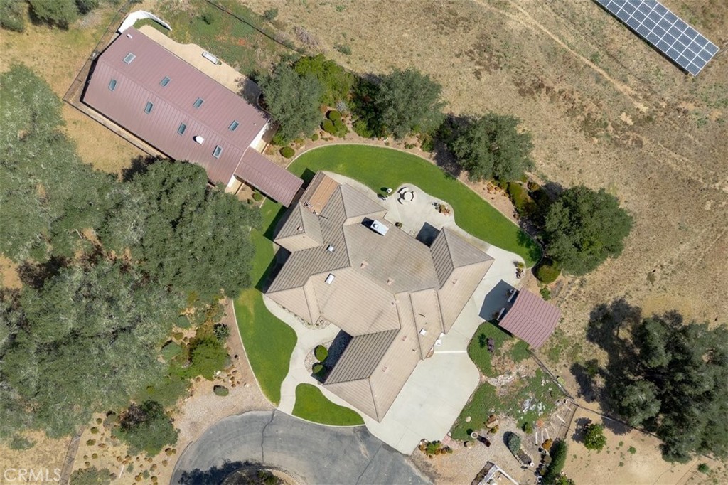 main property photo 39