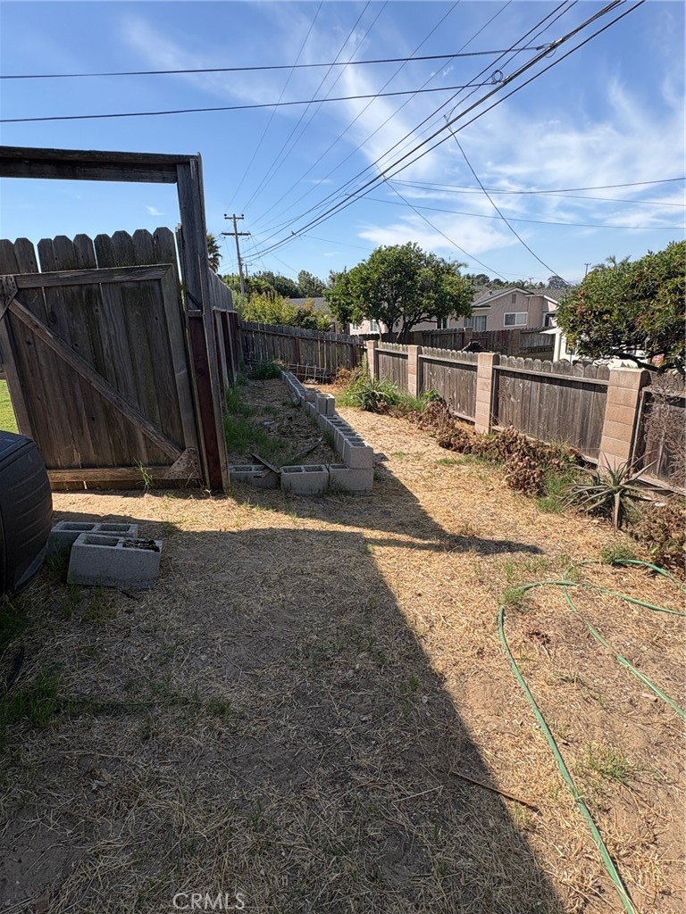 main property photo 40