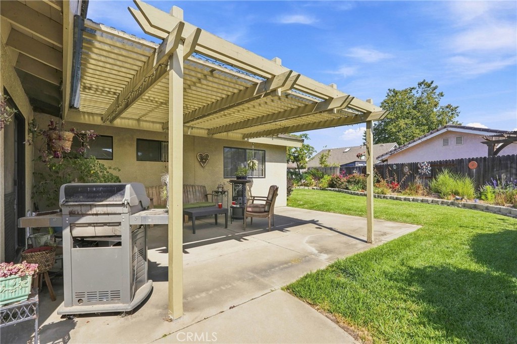 main property photo 26