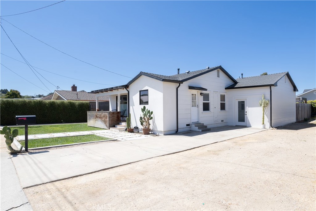 main property photo 5