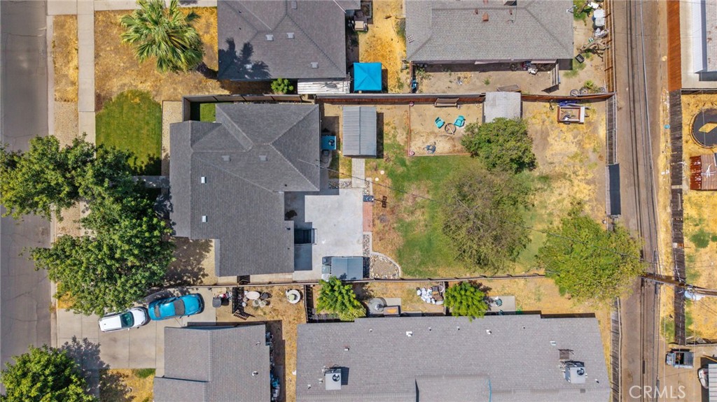 main property photo 34