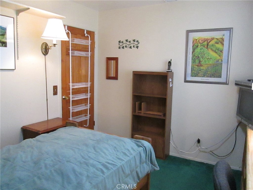 main property photo 29