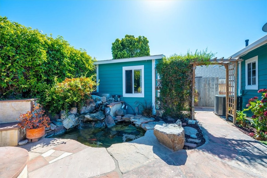main property photo 31