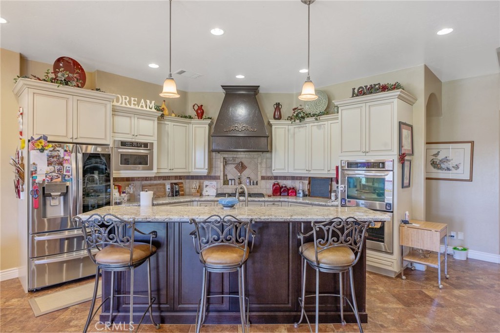 main property photo 17