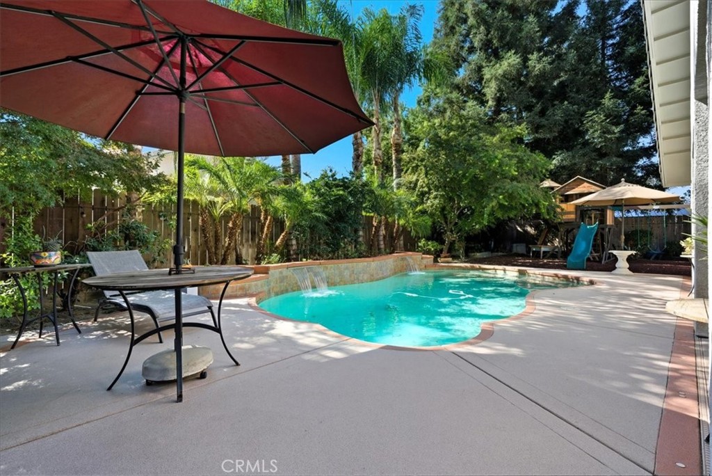 main property photo 50
