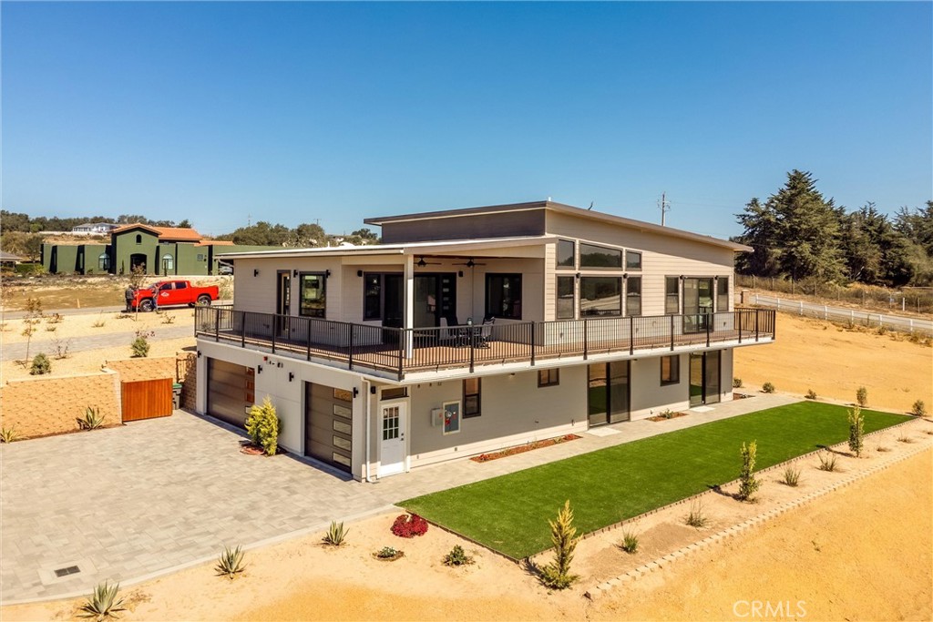 main property photo 45