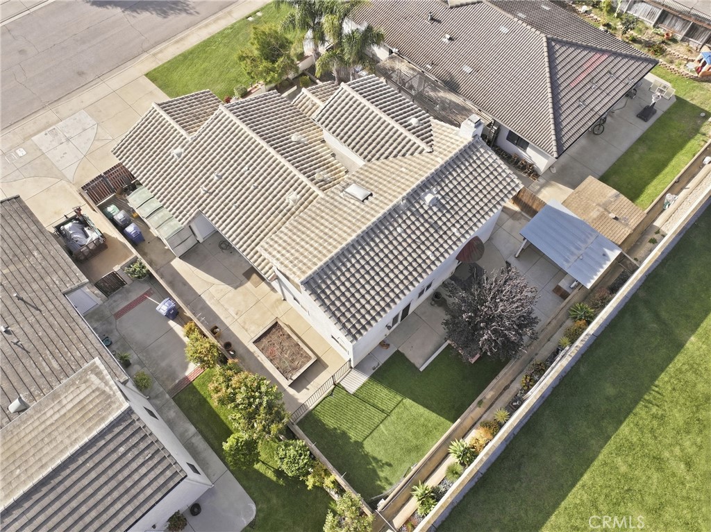 main property photo 39
