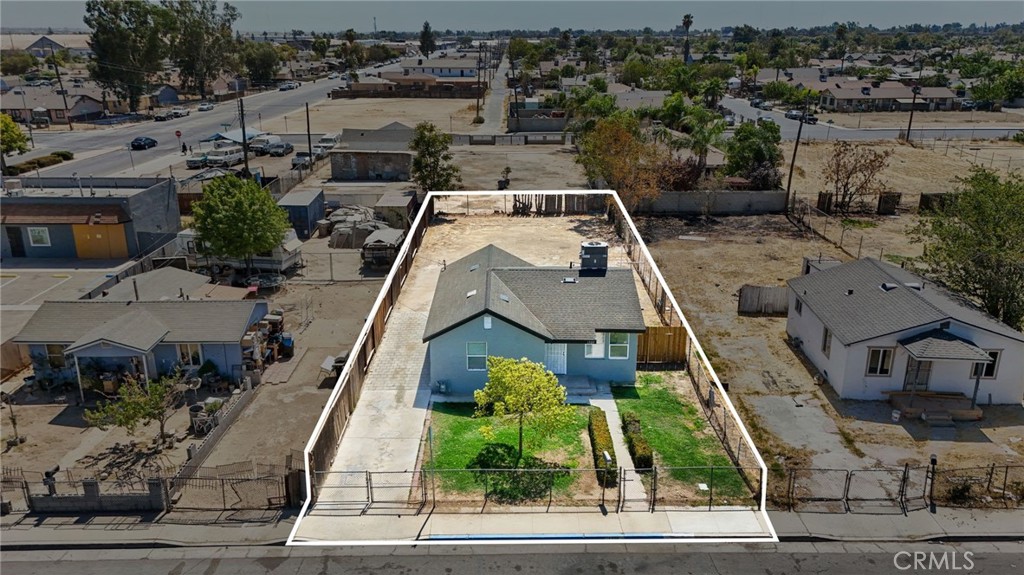main property photo 14
