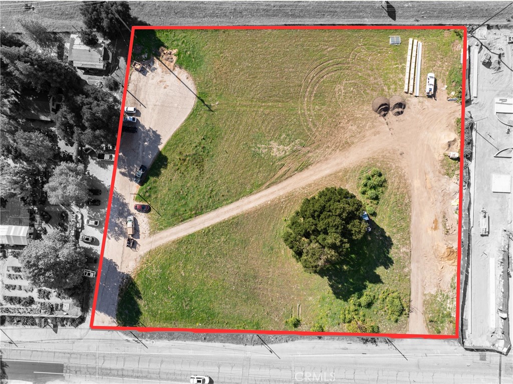 main property photo 5