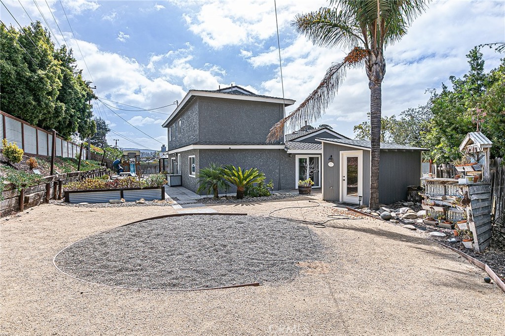 main property photo 17