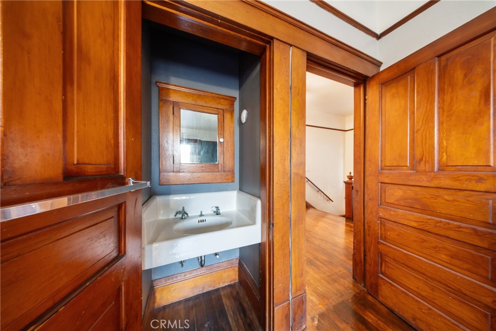 main property photo 59