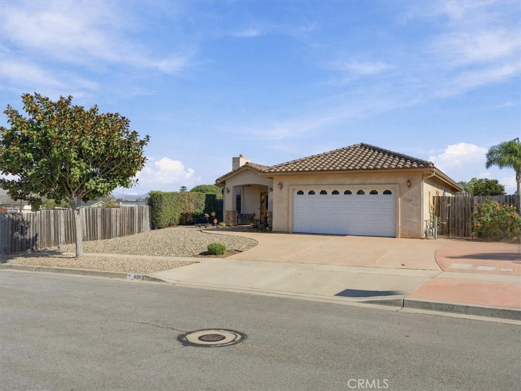 main property photo 6