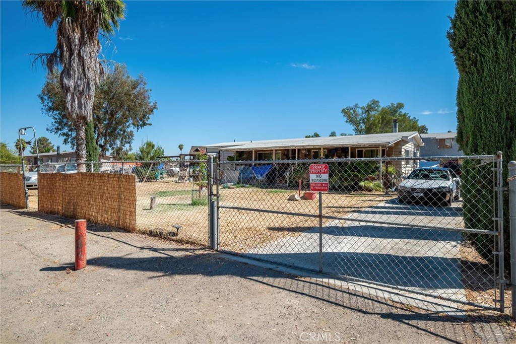 main property photo 13