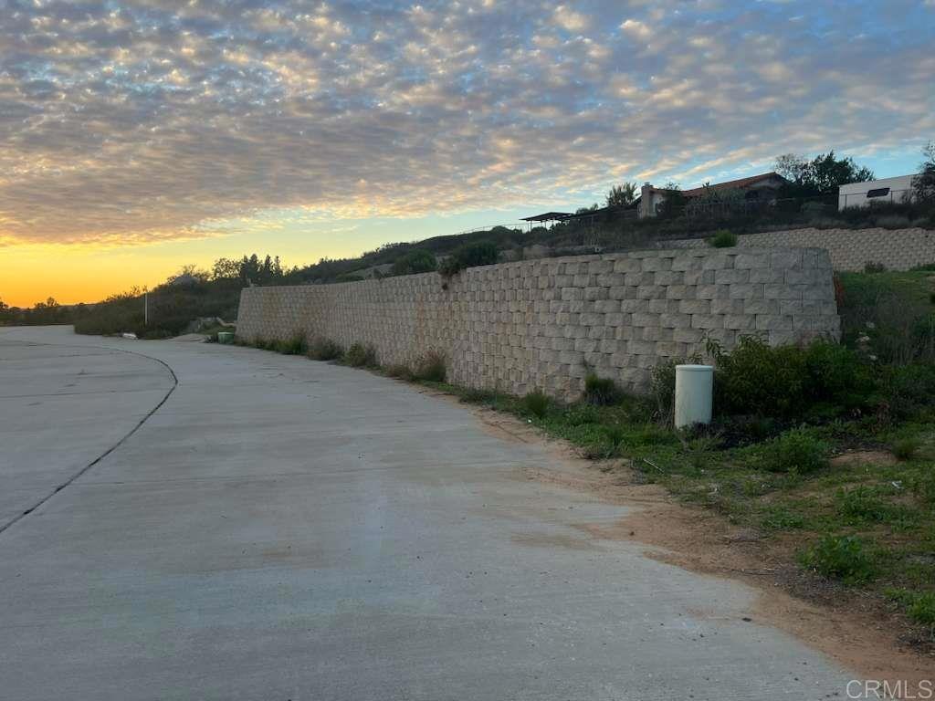 main property photo 17